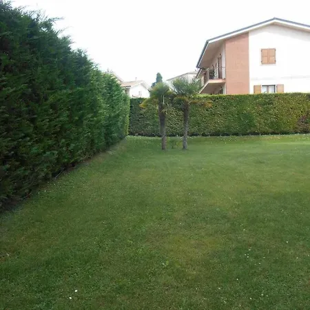 San Zeno Vicino Centrolago Parcheggio