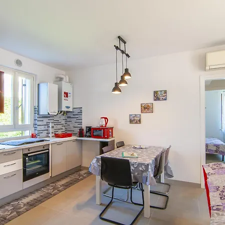San Zeno Vicino Centrolago Parcheggio Apartment
