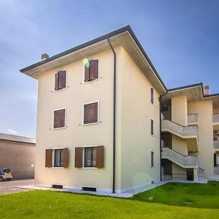 San Zeno Vicino Centrolago Parcheggio * Bardolino